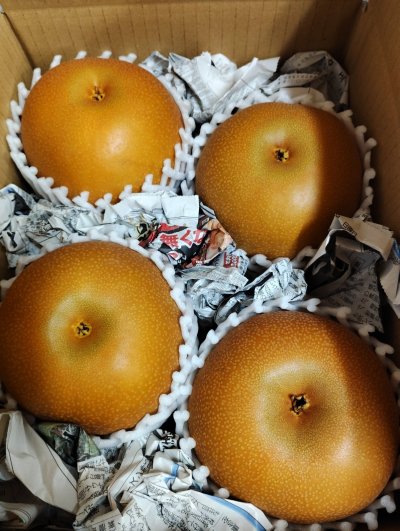 画像2: あきづき 秀品2キロサイズ箱 【送料別】
